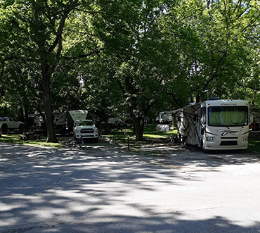 RVs at Beaver Cmapground